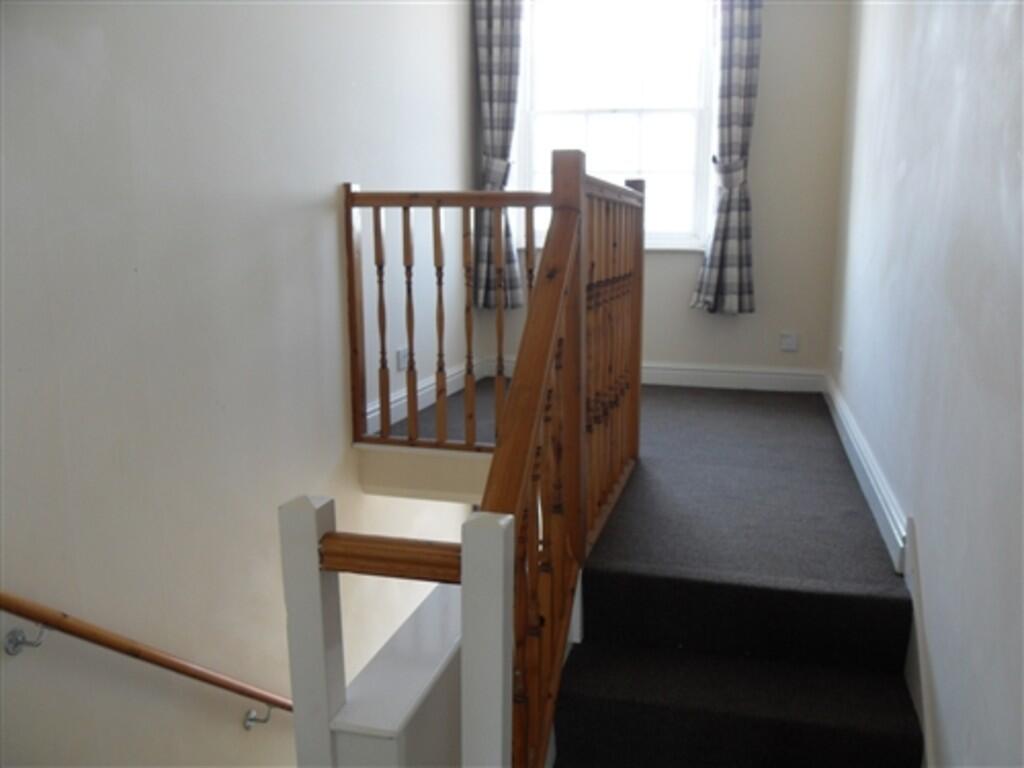 Apartment in Hull - More