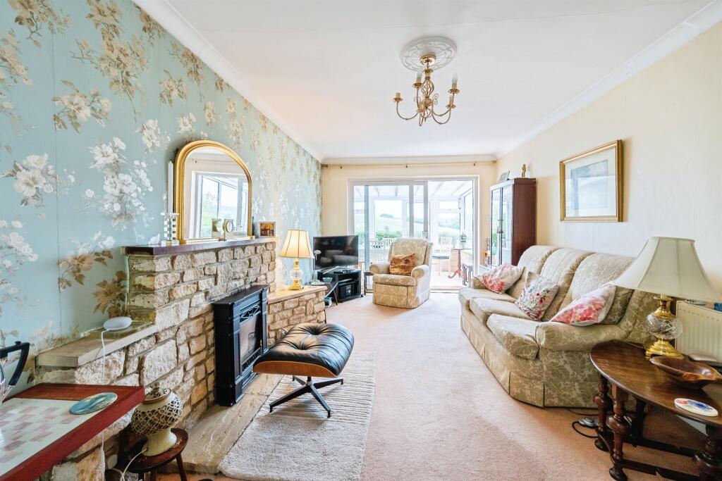 House in Swindon, Box - View 3