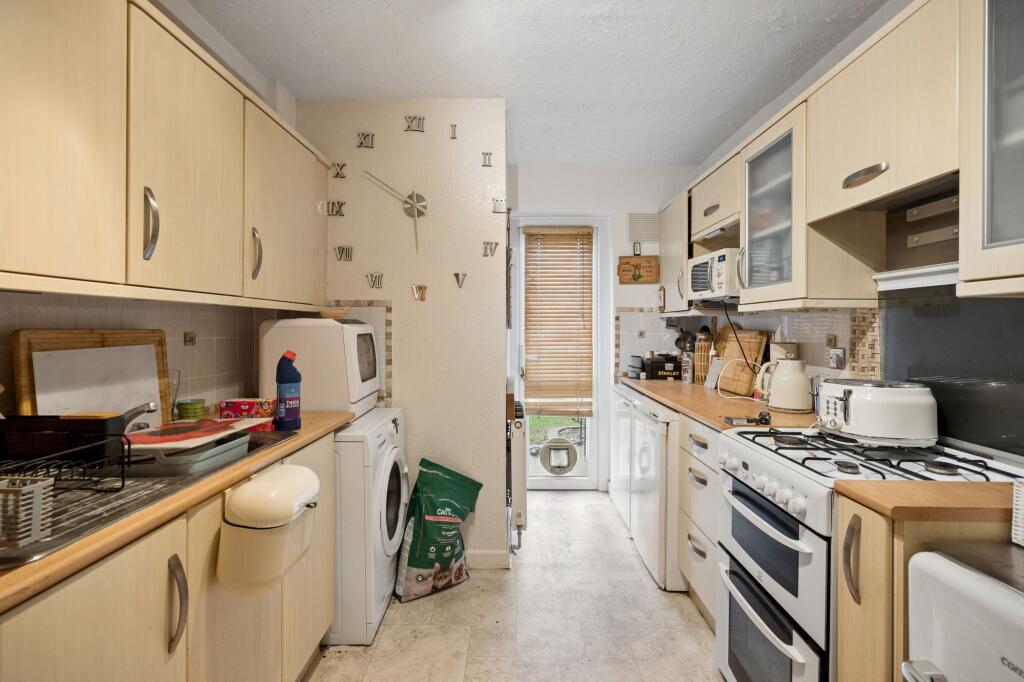 House in Watford - View 5