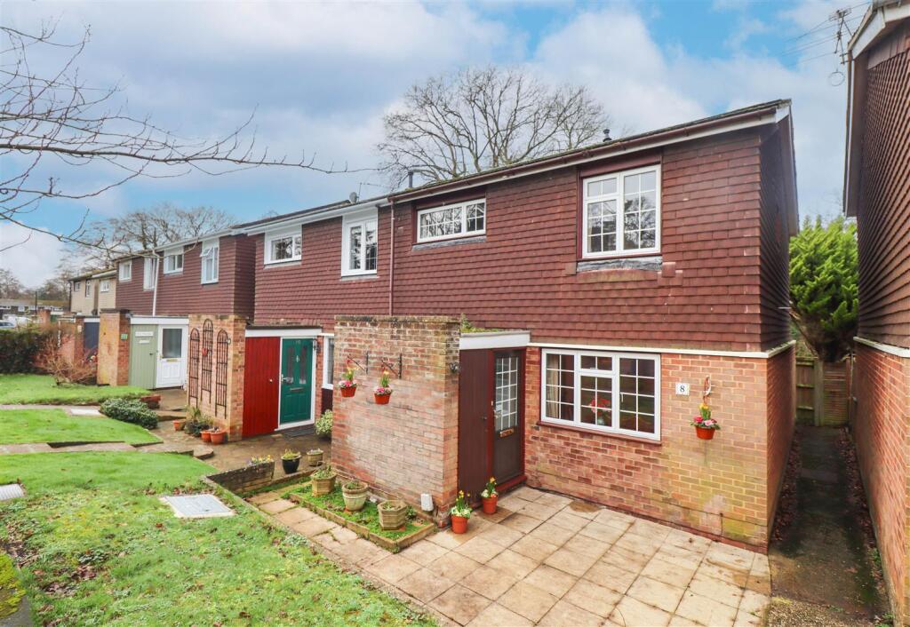 Main image of property: Lea Springs, Fleet
