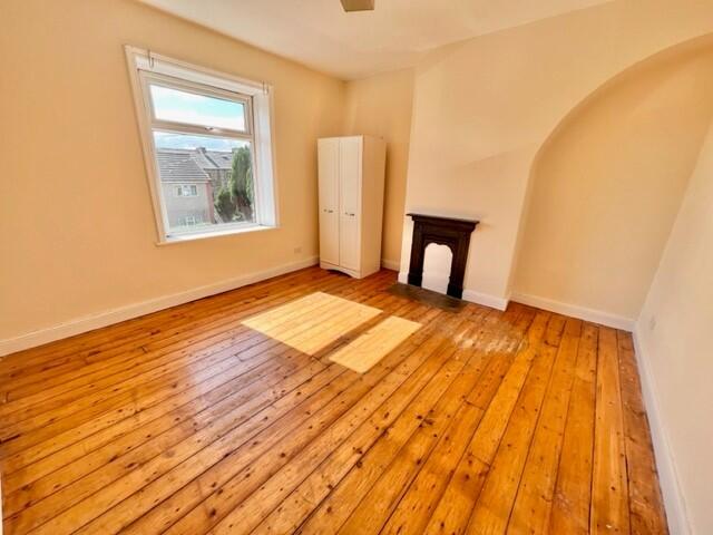 House in Calderdale, Dean Clough, Akroydon - View 5