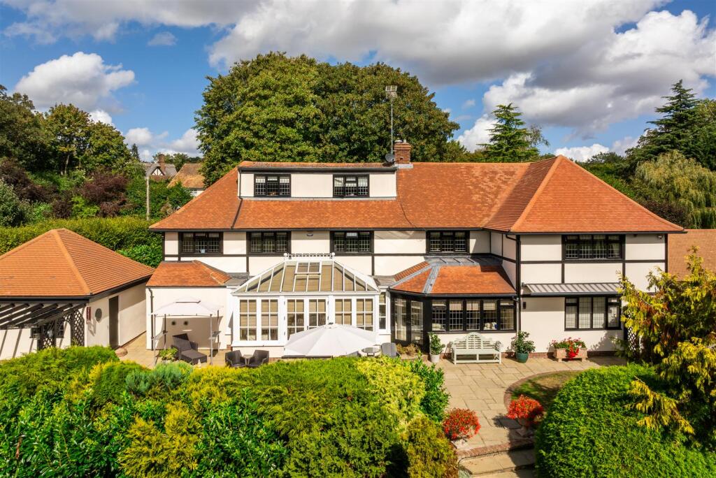Main image of property: Garth Road, Letchworth Garden City