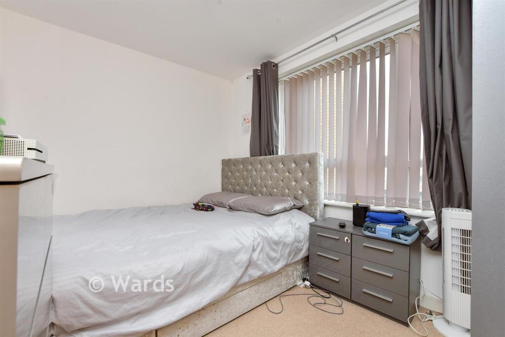 Manston Road, Ramsgate, Kent photo 4