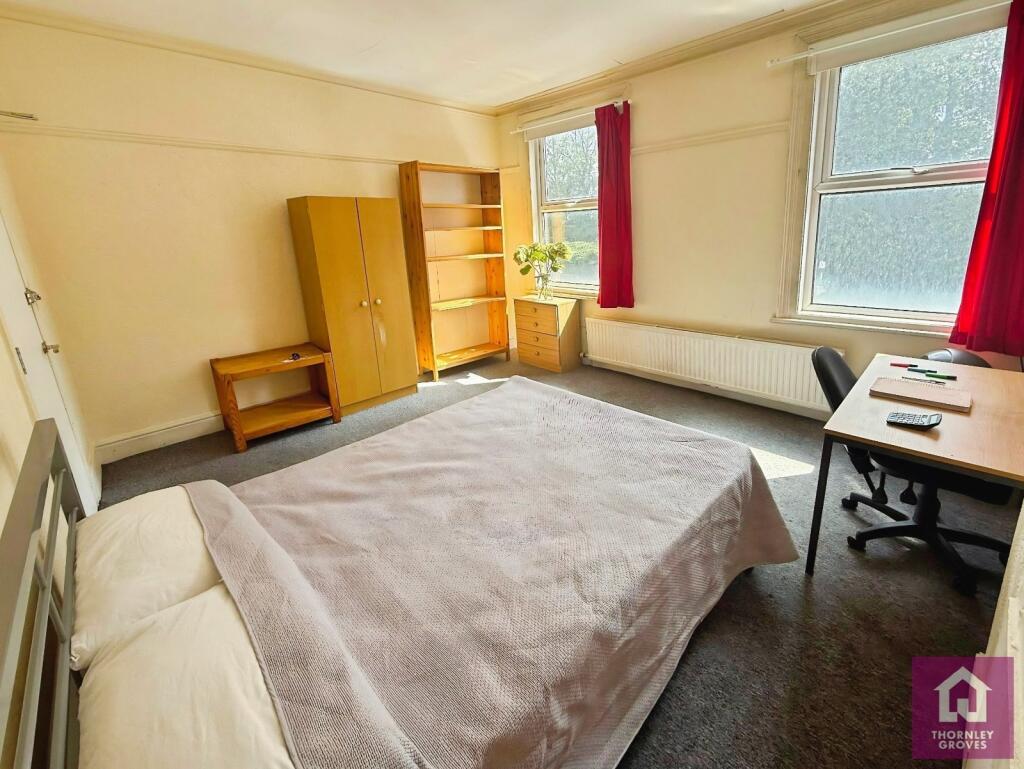 Apartment in Manchester - View 5