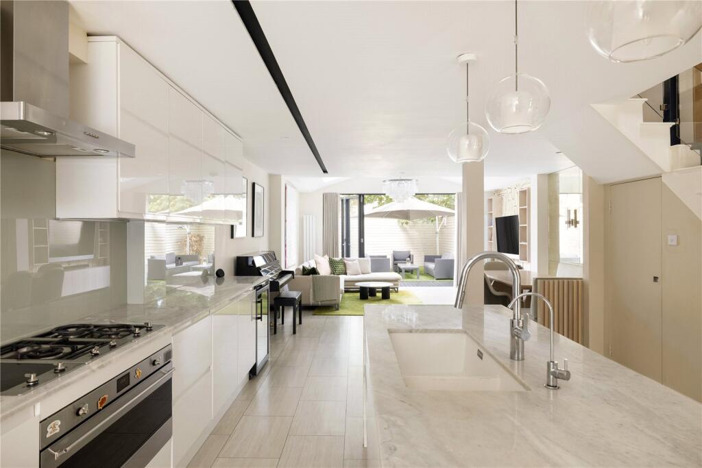 House in London - More