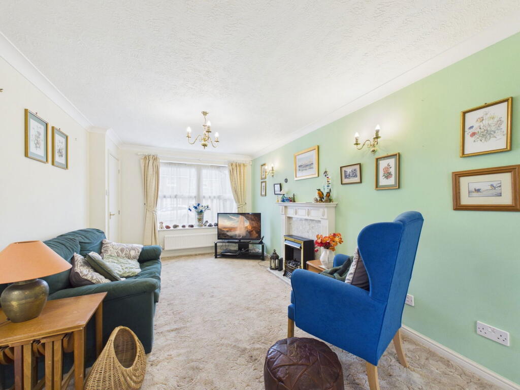 Delius Gardens, Horsham image 3