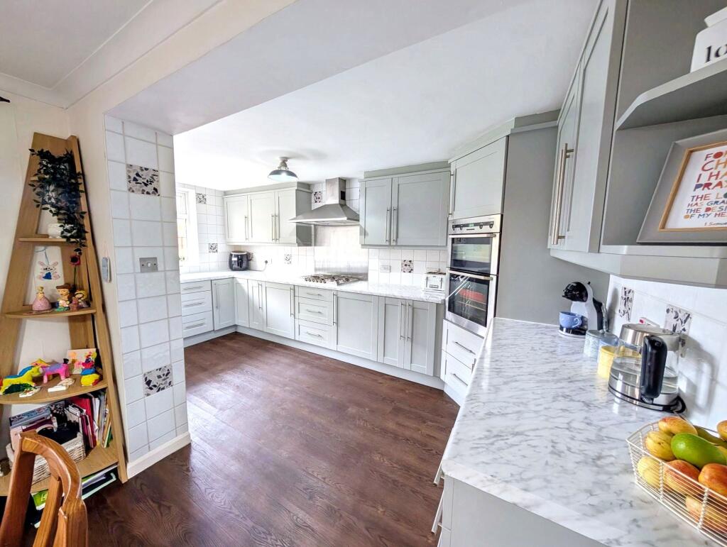 Rook Lane, Norton, Stockton-on-Tees, Durham, TS20 1SD photo 3