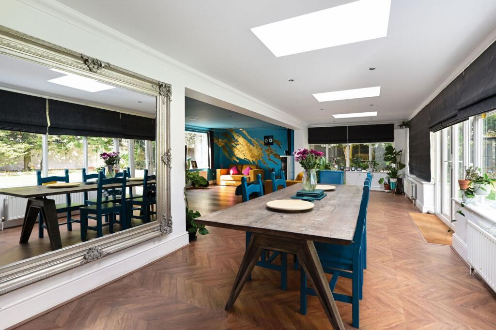 House in Guildford - View 5
