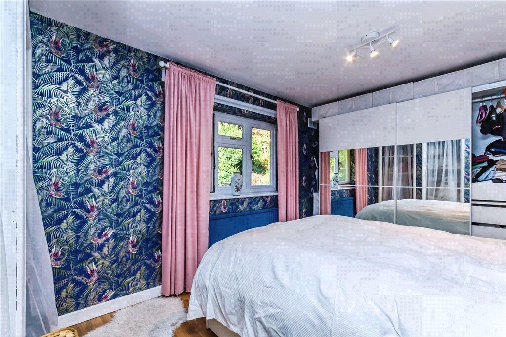 House in Tandridge, Caterham Valley - View 4