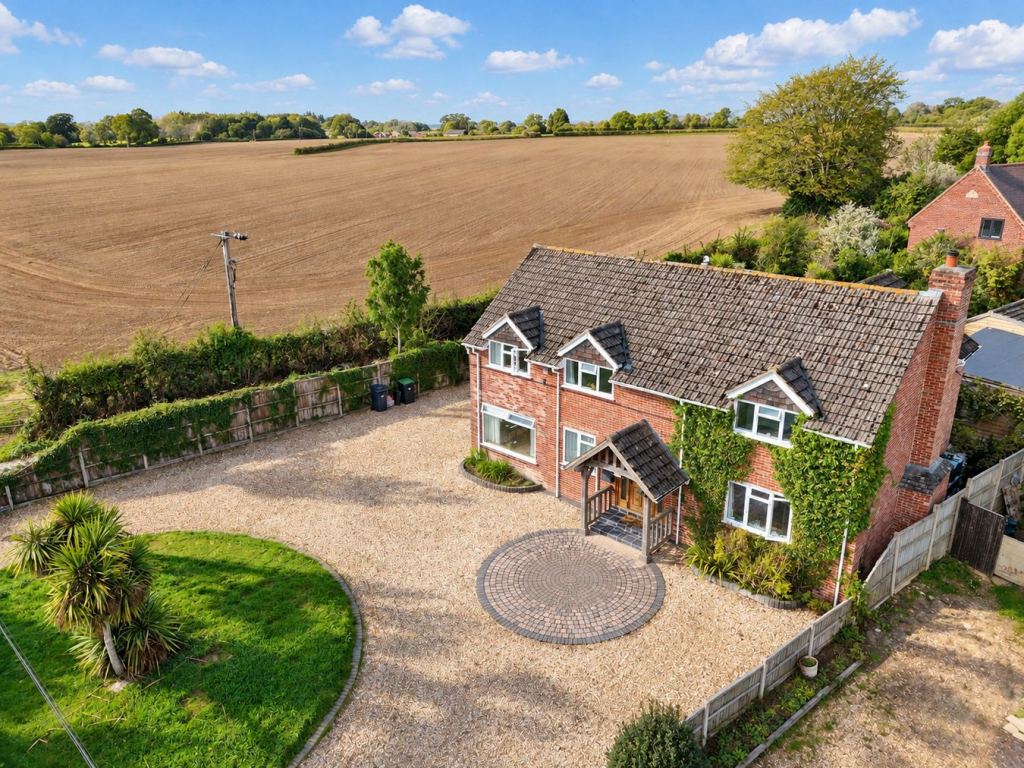 4-bed detached on Gaunts Common, Wimborne, Dorset, BH21, £845,000