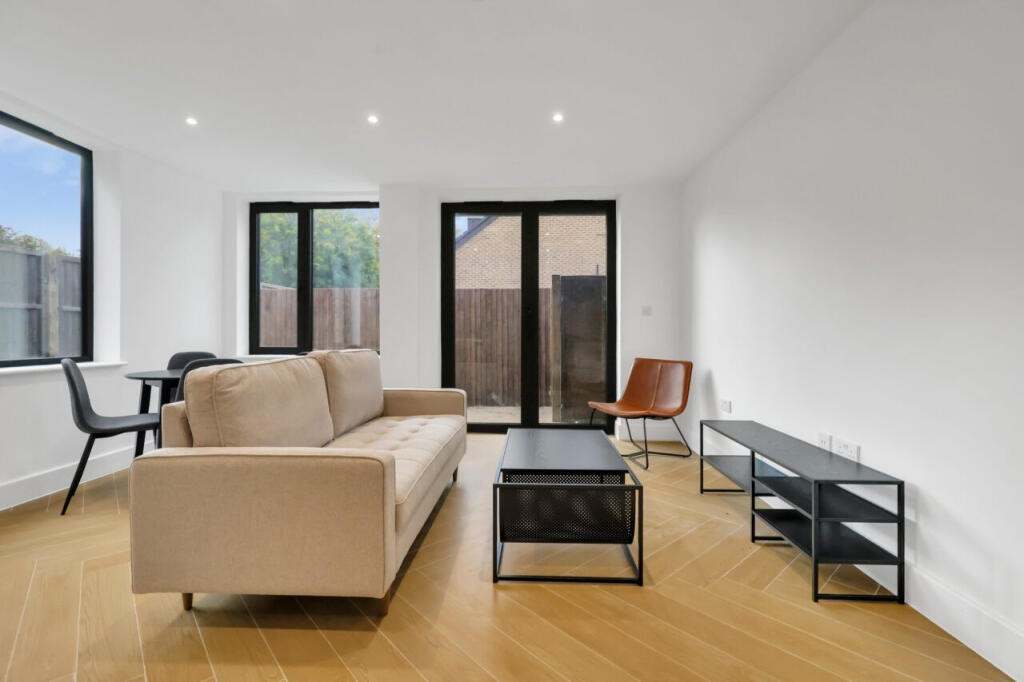 Apartment in London - View 2