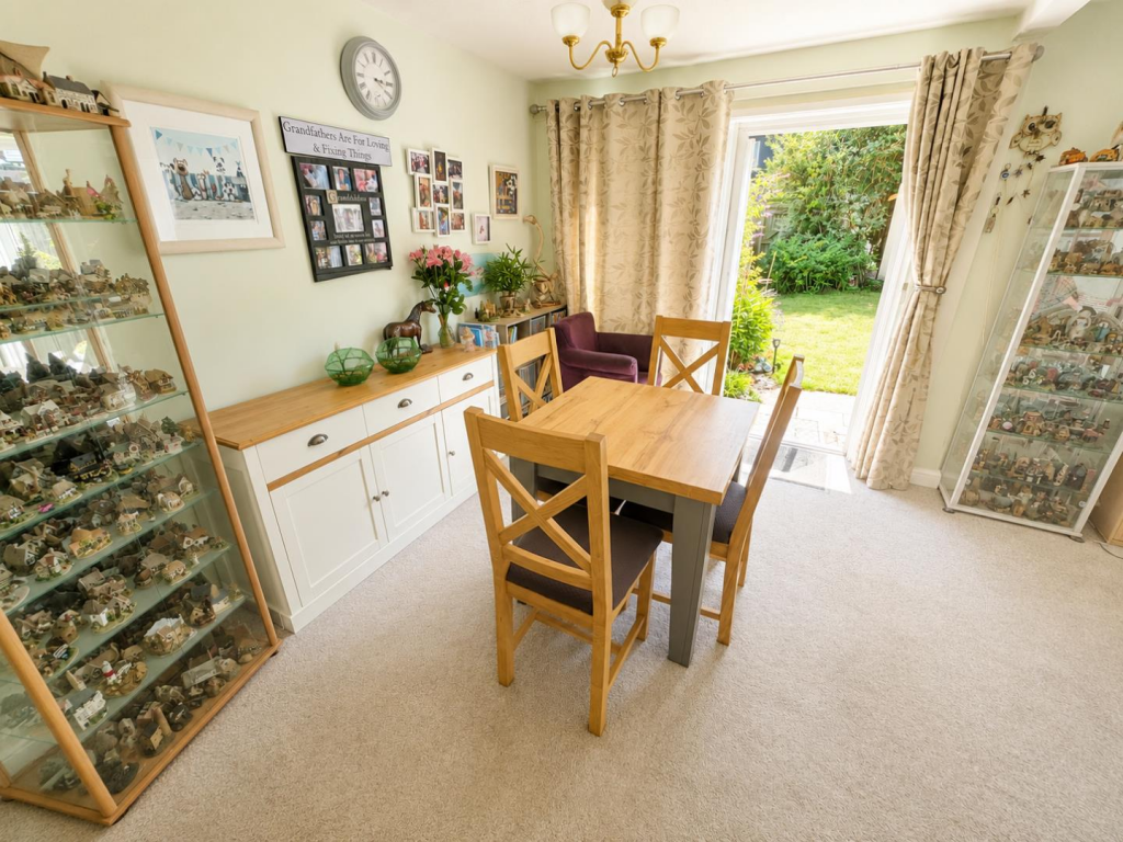 Sidebrook Court, Thorplands, Northampton NN3 - View 3