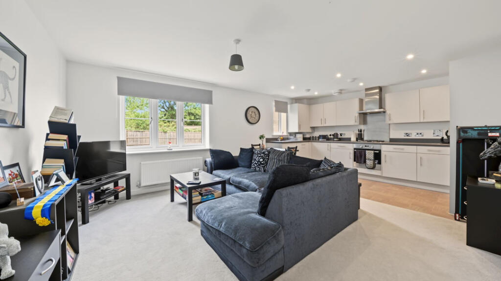Apartment in Tonbridge - View 4