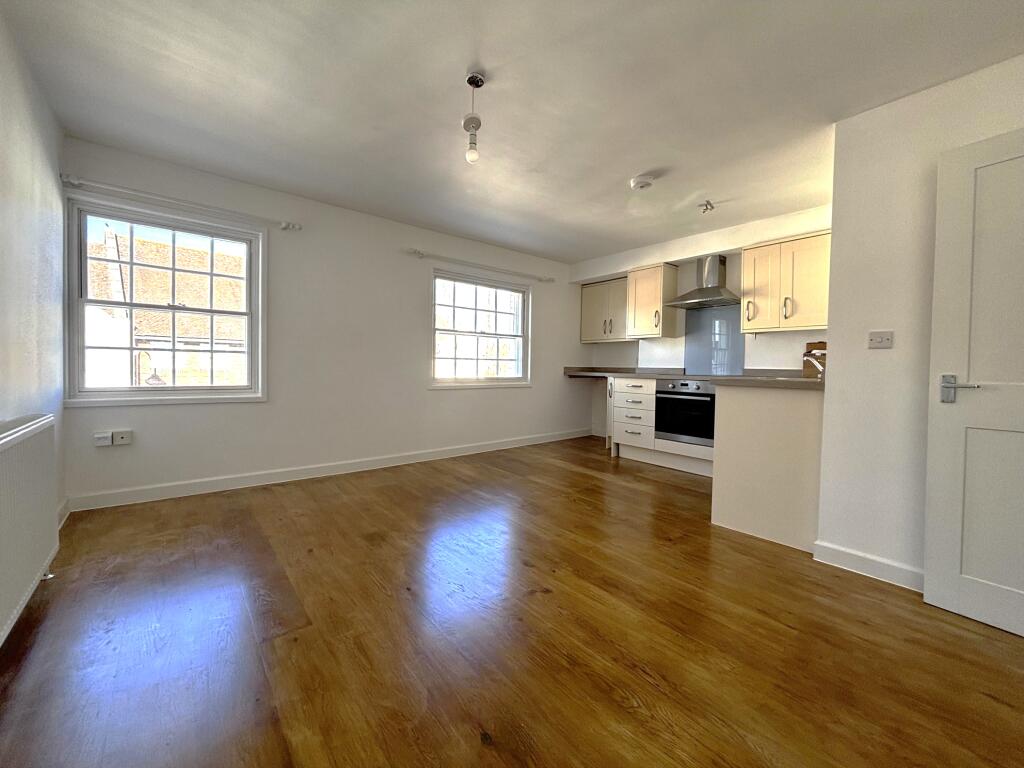 Main image of property: High St, Tonbridge