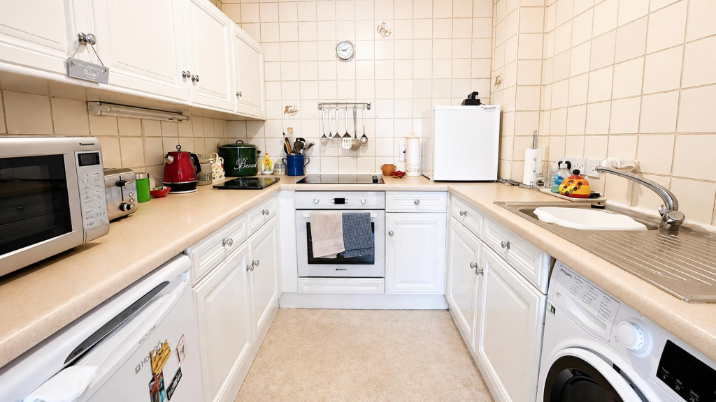 Apartment in Walton-on-the-Naze, Frinton and Walton - View 5