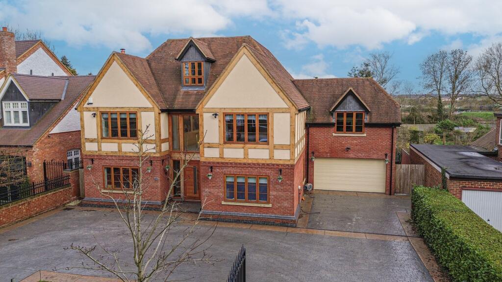 Main image of property: The Crescent, Hampton-In-Arden, B92