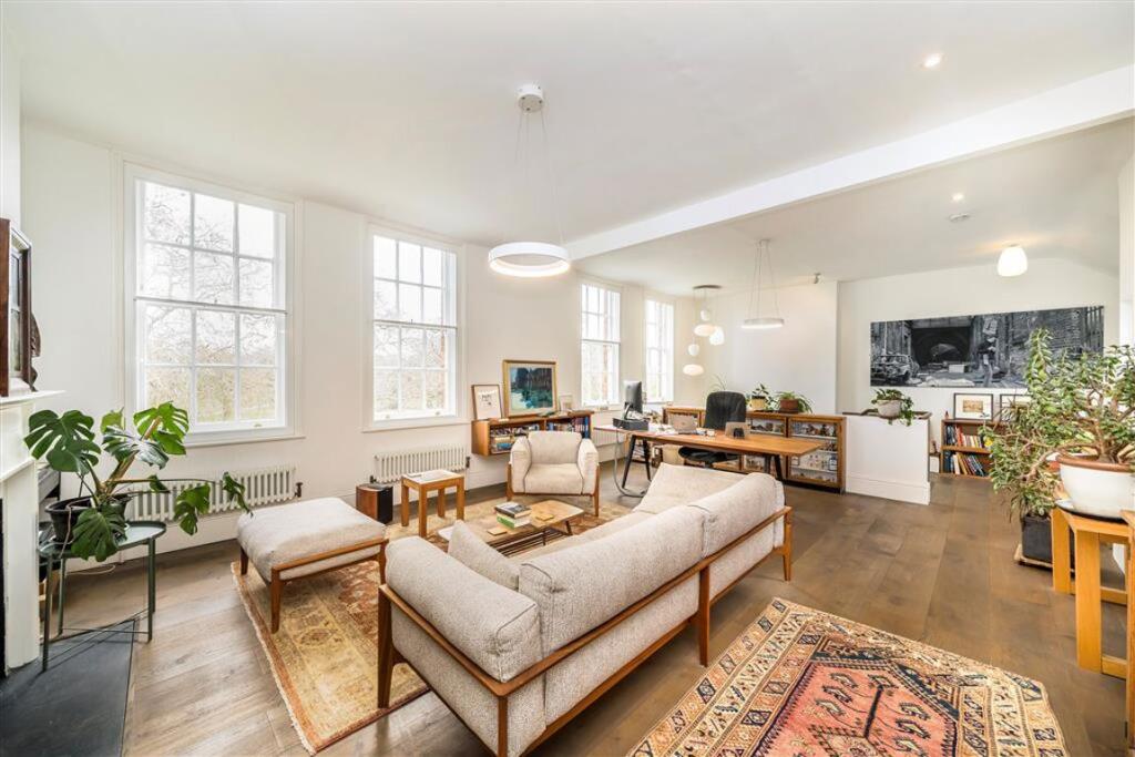 Apartment in London, Greenwich Town Centre, East Greenwich - View 4