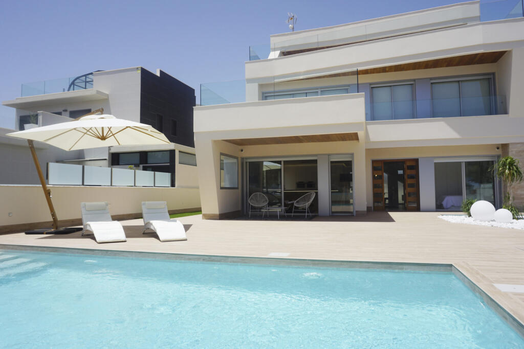 Main image of property: Valencia, Alicante, Campoamor