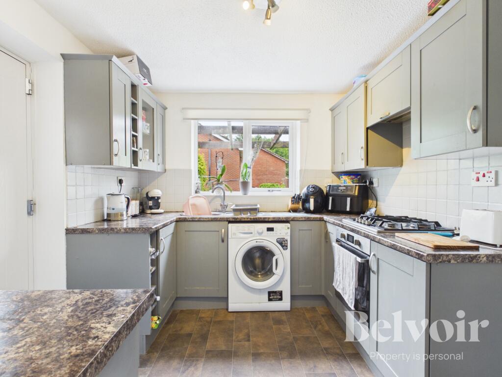 Gittens Drive, Aqueduct, Telford, TF4 photo 3