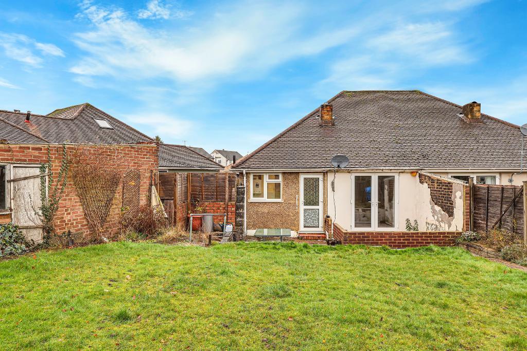Maurice Avenue, Caterham, CR3 5TL photo 2