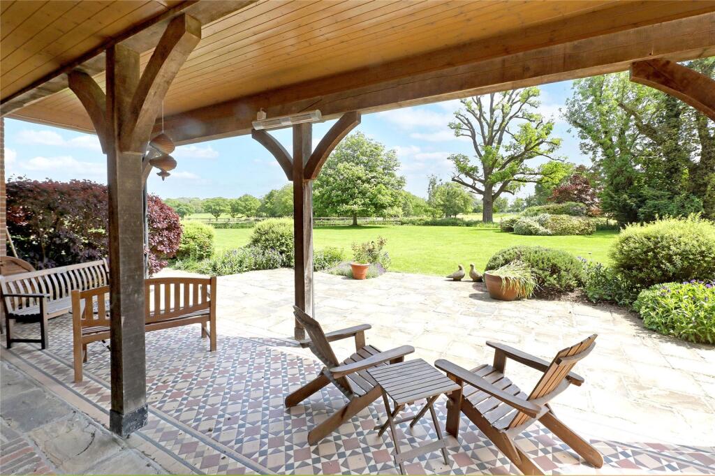 Stratfield Turgis, Hook, Hampshire, RG27 photo 2