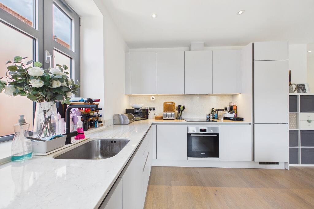 Apartment in London - More
