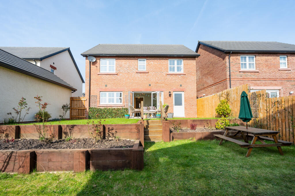 House in Carlisle, Whiteclosegate, Kingstown - View 4