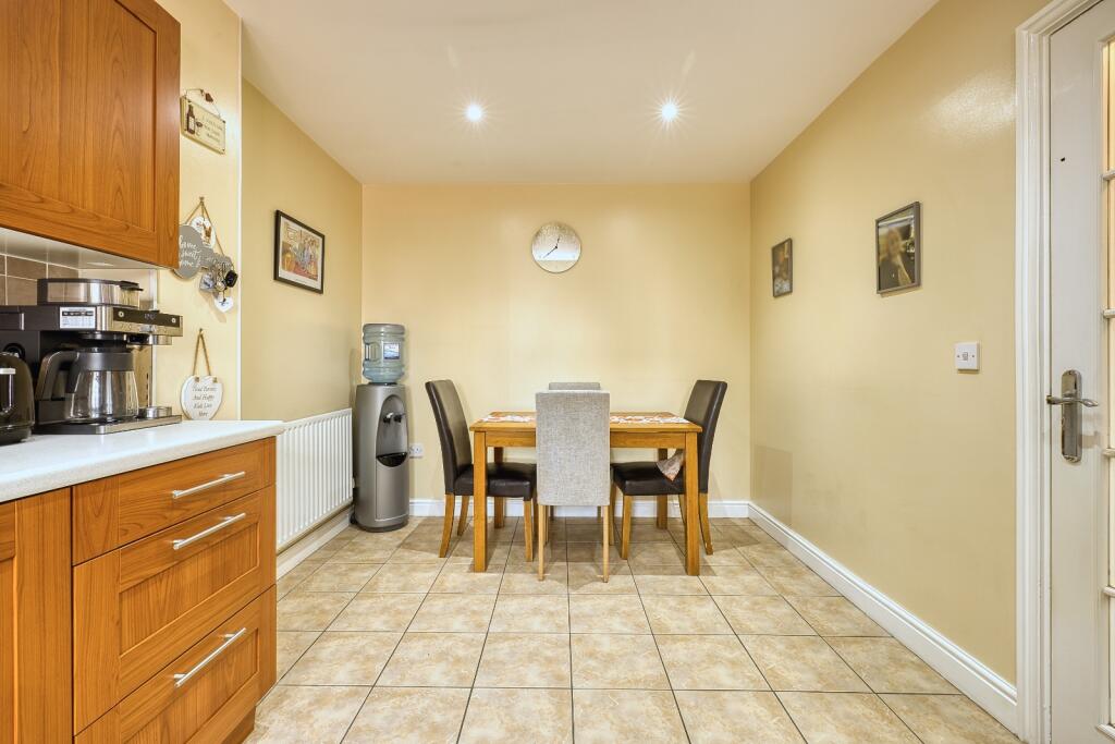 House in Thanet, St. Peter's, Broadstairs and St Peters - More