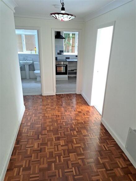 Apartment in Birmingham, Sutton Coldfield - View 4
