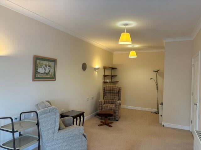 Apartment in Worcester, Worcestershire - View 6