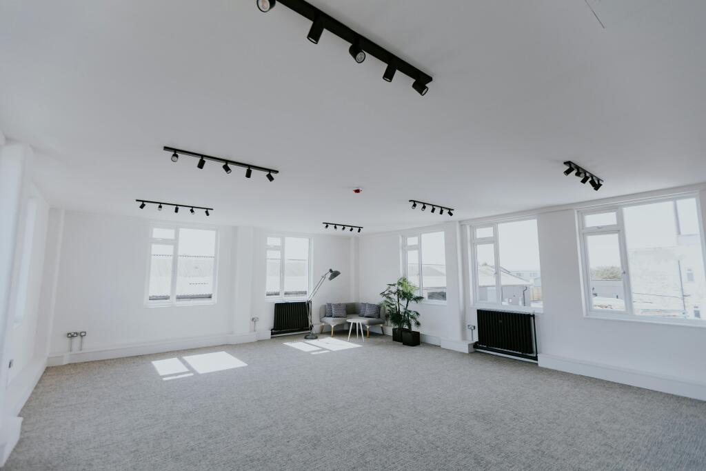 Base Business Space, Managed Office Space – L1