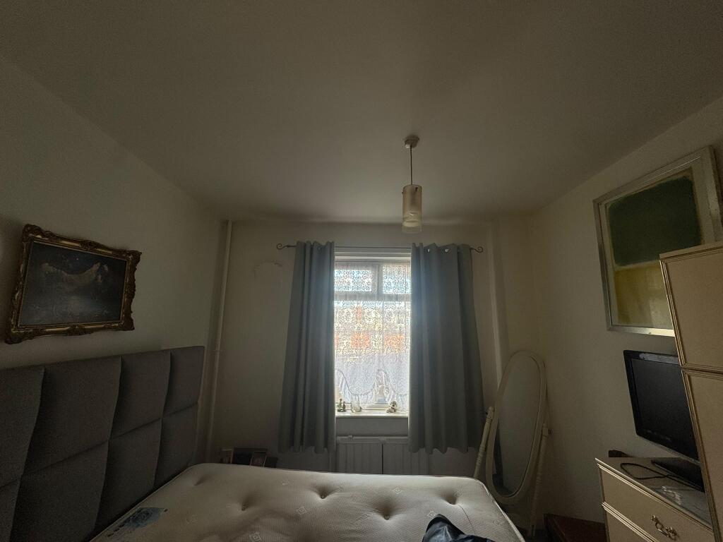 Apartment in Sheffield, South Yorkshire - More