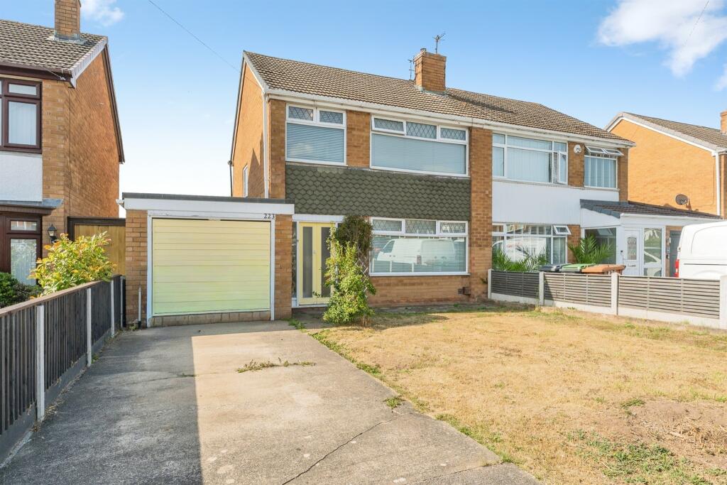Main image of property: Holmlands Drive, Oxton, Prenton