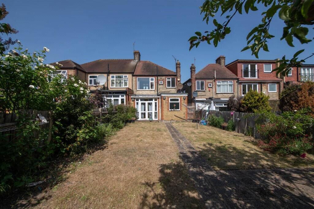Main image of property: Winchmore Hill Road, London, N14