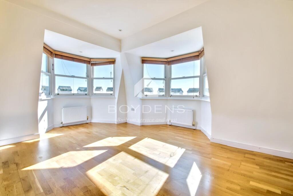 Marine Parade West, Clacton on Sea photo 2