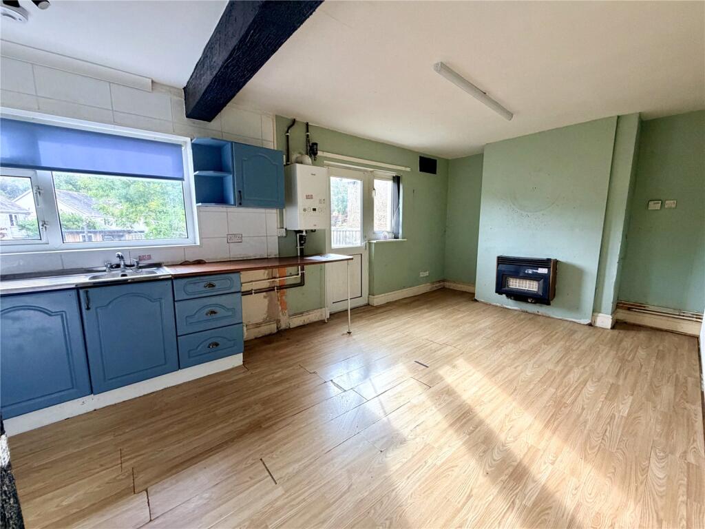 House in Bangor, Gwynedd - View 4