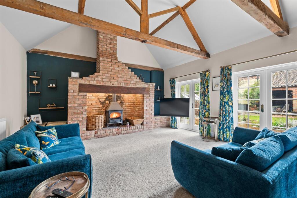House in Newark, Shelton - View 2