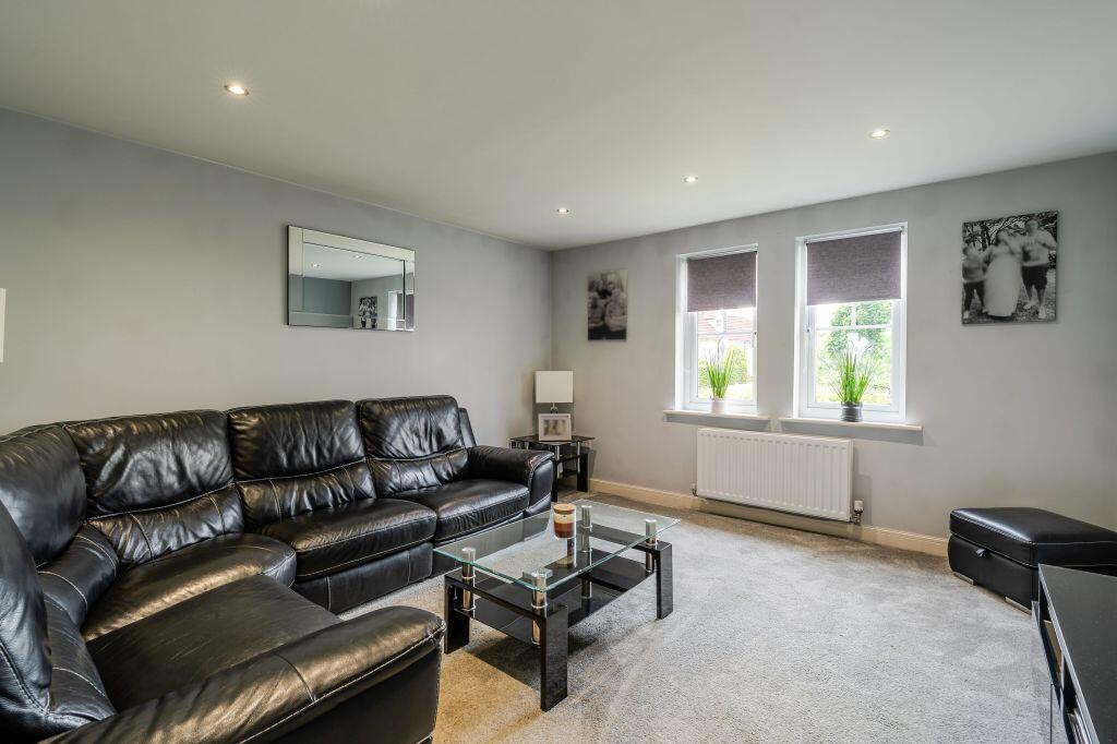 Apartment in Edinburgh, East Lothian - View 2