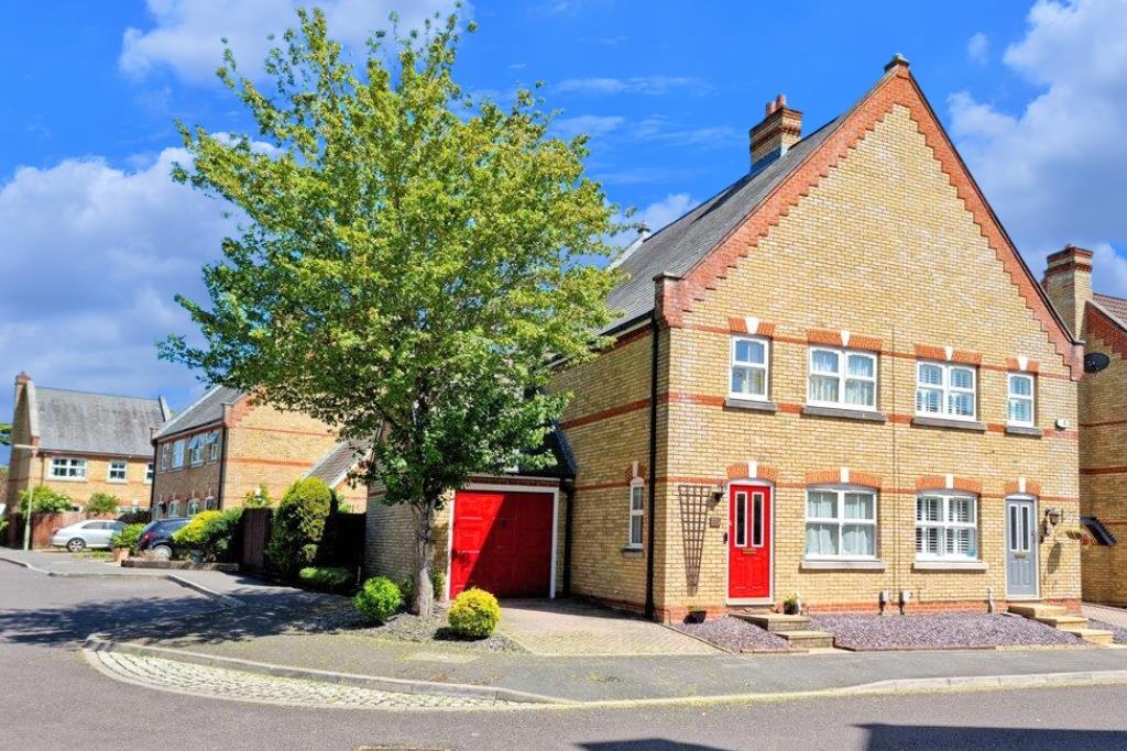 Main image of property: Brushfield Way, Knaphill, GU21 2TQ