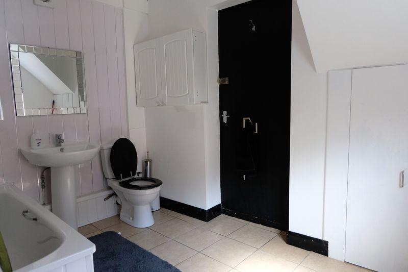 1 bedroom maisonette for rent
