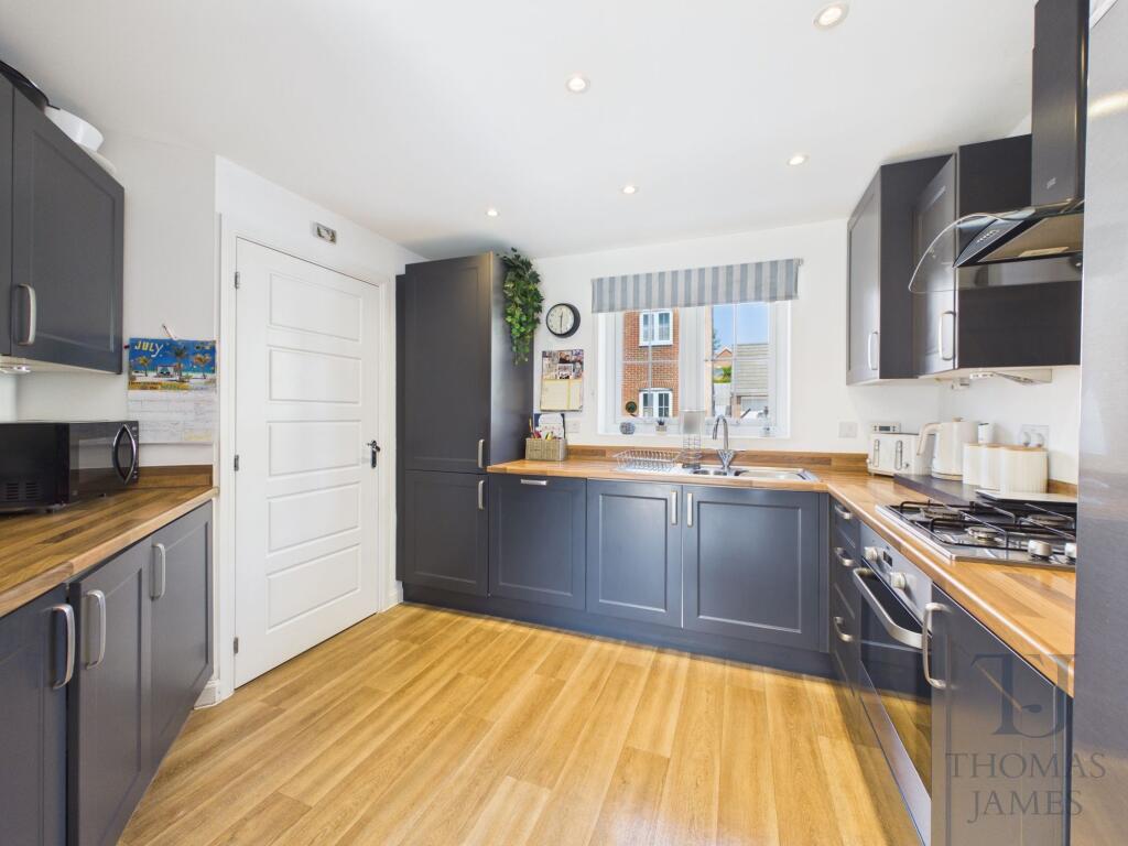 House in Rushcliffe, Hollygate Park, Cotgrave - More