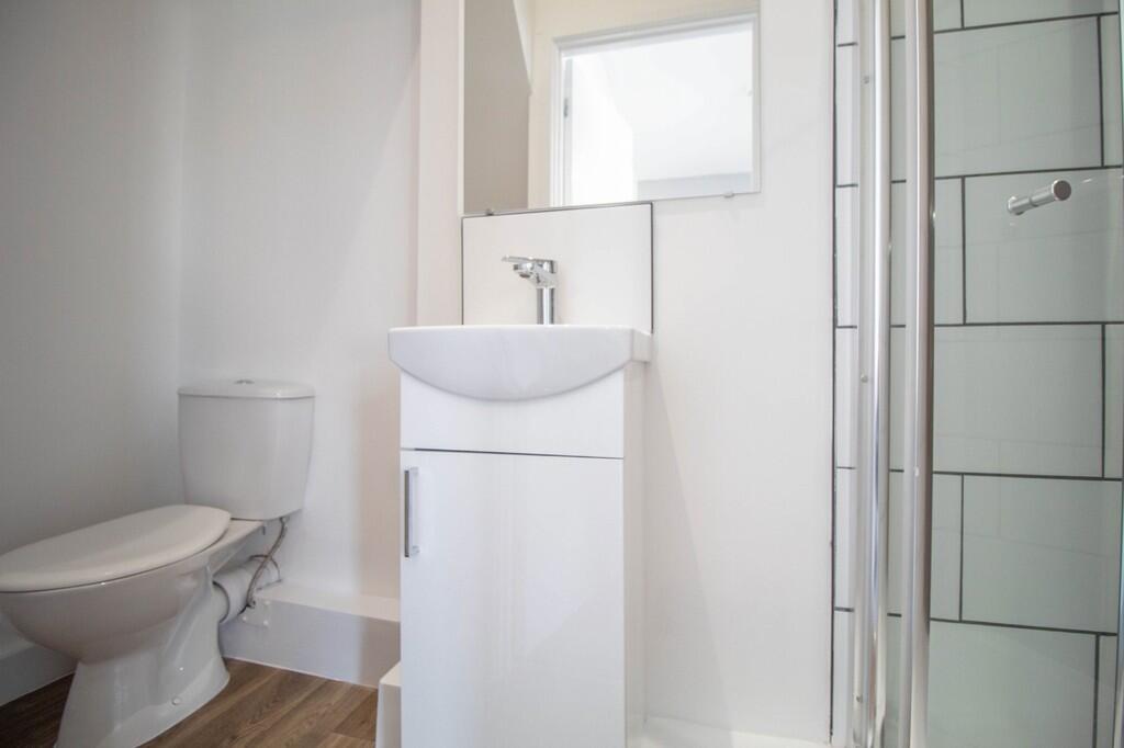 1 bedroom house share for rent