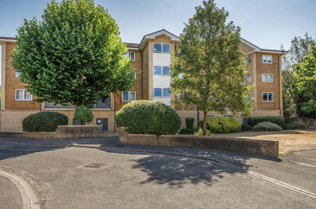 Main image of property: Woburn Road, Croydon