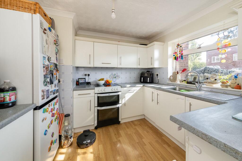 House in South Oxfordshire, Dorchester - More