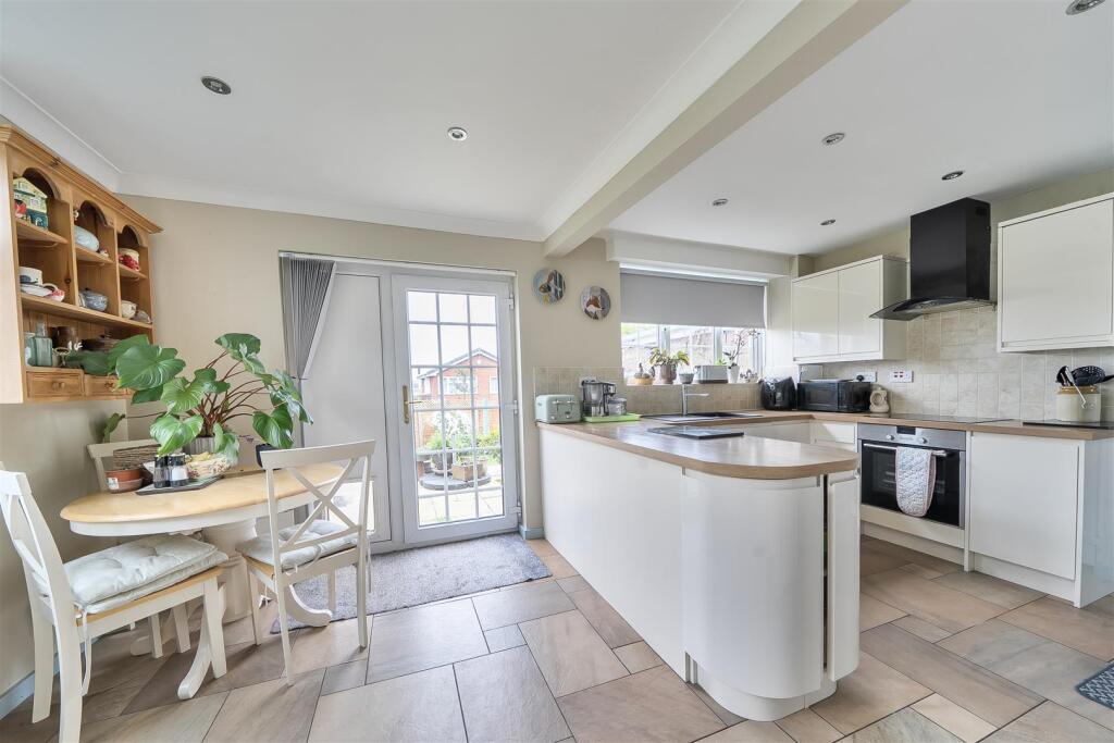 House in Wyre Forest, Kidderminster - View 4