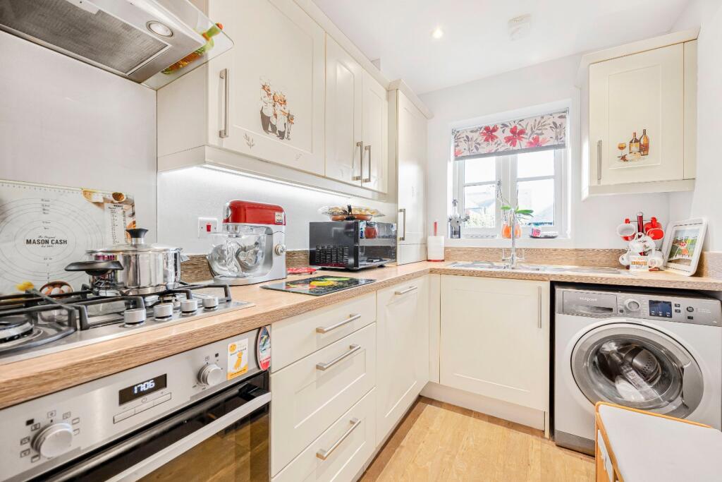 House in Tetbury - View 3