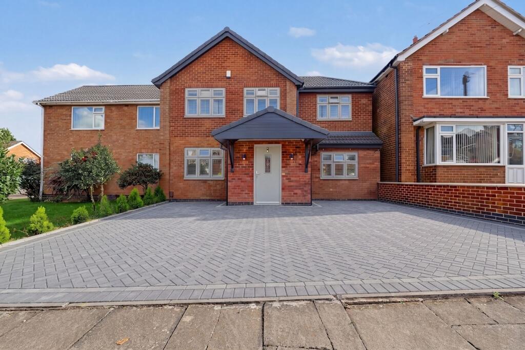 4-bed semi-detached on Barmouth Avenue, Leicester, LE2, £450,000