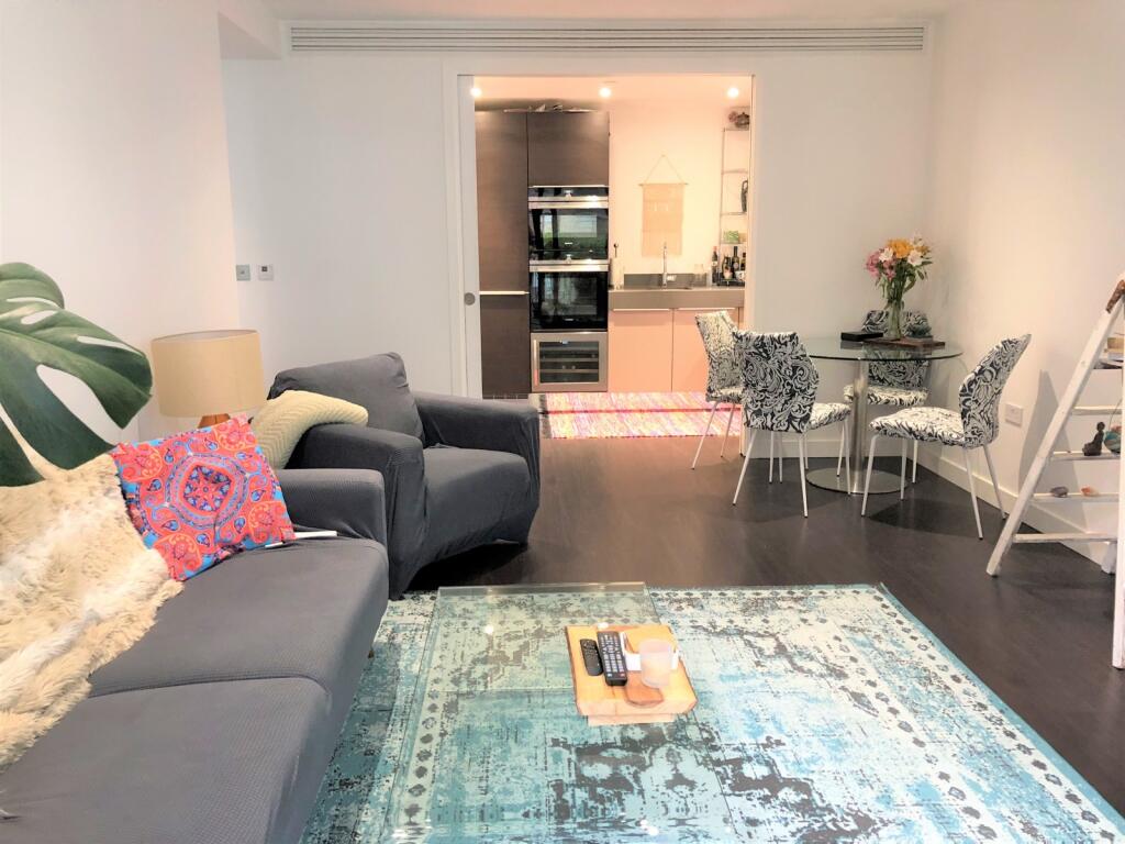 Apartment in London - View 2