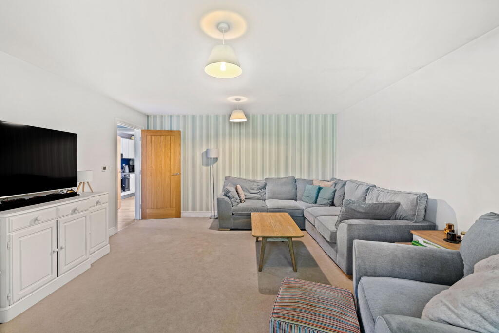 House in Mid Sussex, Haywards Heath - View 4