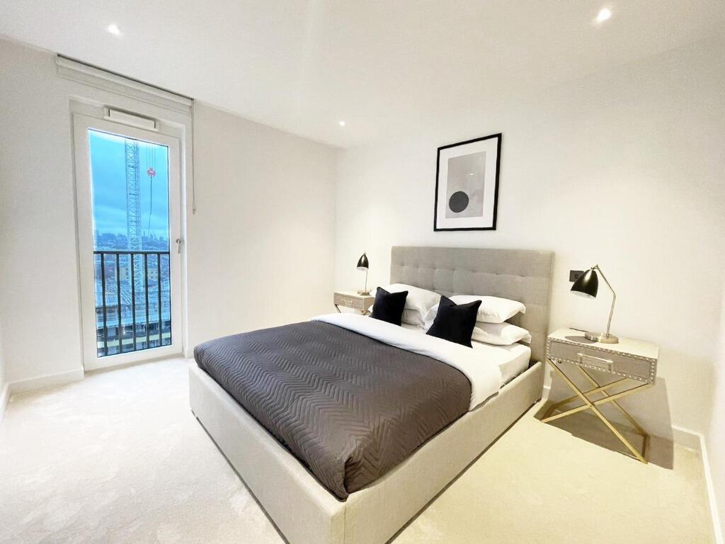 Apartment in London - More